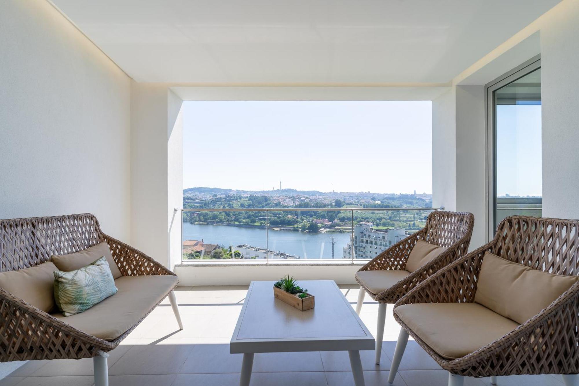 Porto & Douro Vista Apartments By Inviting Valbom  Экстерьер фото