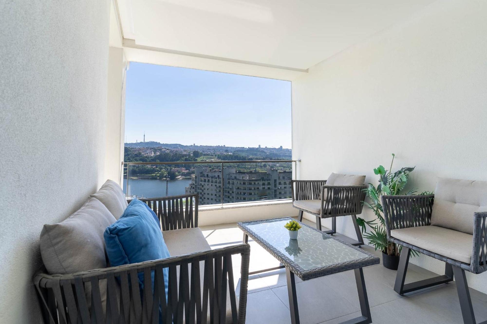 Porto & Douro Vista Apartments By Inviting Valbom  Экстерьер фото