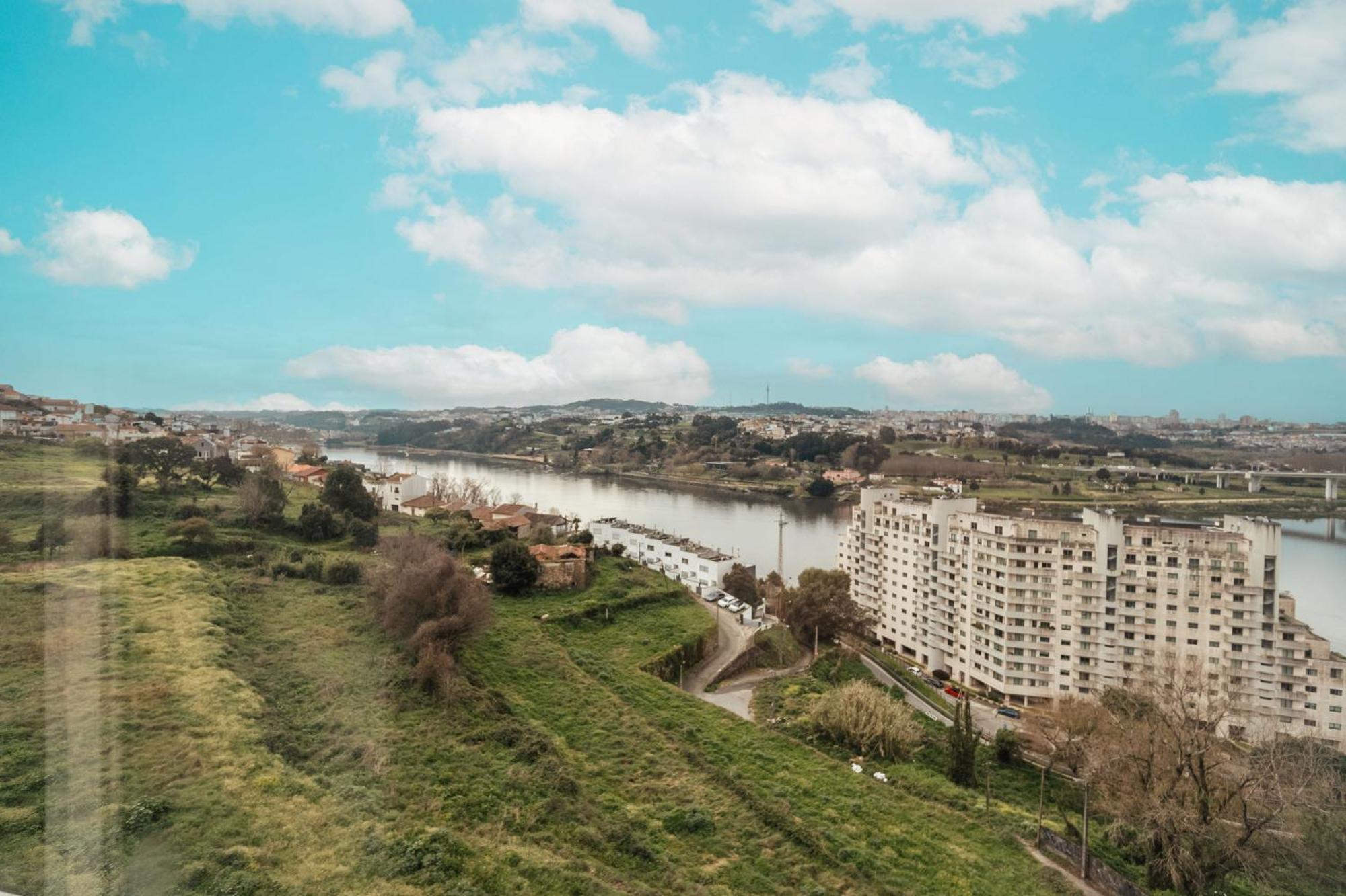 Porto & Douro Vista Apartments By Inviting Valbom  Экстерьер фото